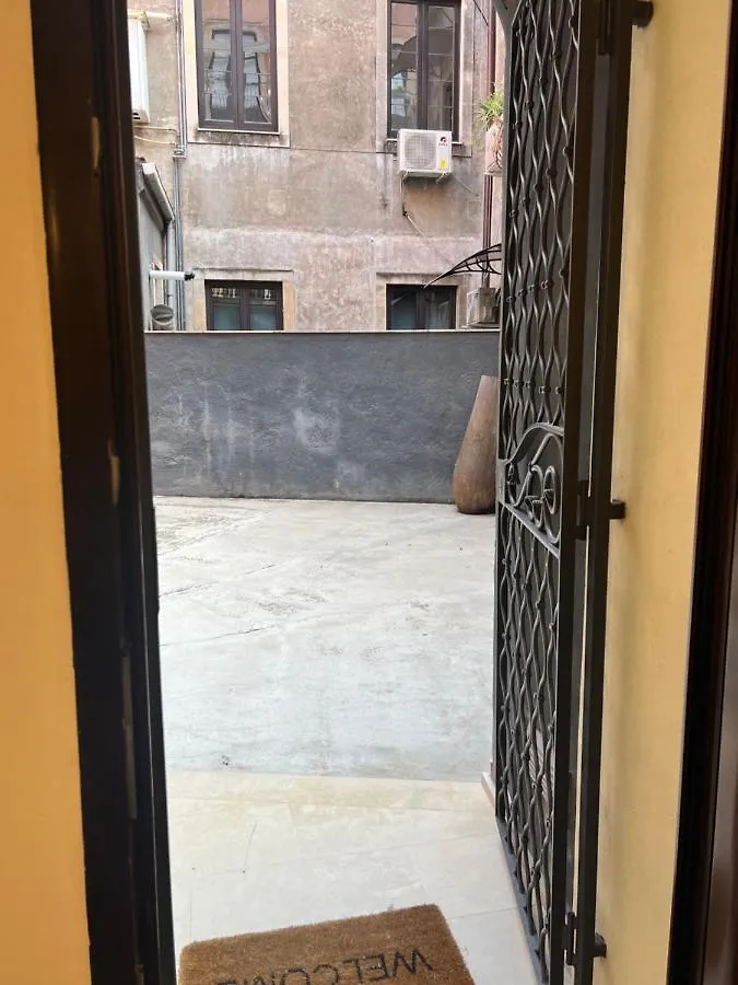 Apartment San Michele Suite - Intero Appartamento In Pieno Centro Catania Italy